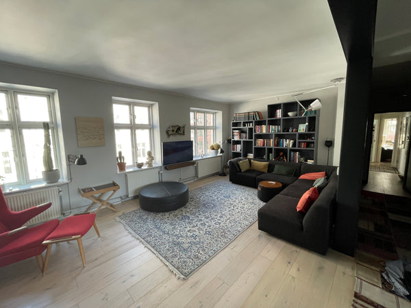 I  den trendy del af Vesterbro - tæt på Barndommens Gade, Enghaveparken, Vega, C Copenhagen, Denmark Vesterbro-paradis med altan og kæmpe grøn gård Entire condo vacation rental 619963027687558732