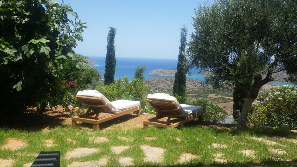 Es handelt sich um ein Studio ca. 30 qm   mit Doppelbett,Sofa, Esstisch, SAT-TV,  Eureka Studio Private room in guesthouse vacation rental 17544281