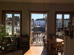 Appartement cozy, charmant et lumineux avec balcon ensoleillé et vues agréables. Brussels, Belgium Cozy, chaleureux et lumineux Entire rental unit vacation rental 44165333