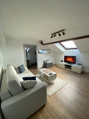 Profitez de ce jolie studio refait entièrement à neuf par nos soins ! Détendez v Lyon, France Lyon 5ème: Superbe Studio entièrement rénové ! Entire rental unit vacation rental 53477089