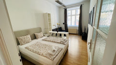 If you want to get the real feeling of Vienna, this is the flat for you. It is l Vienna, Austria Vienna Original (7) near Subway, 10 min to center Entire rental unit vacation rental 21017800
