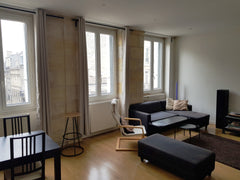 Bel appartement situé à la proximité du Jardin Public, à deux pas du centre vill Bordeaux, France Bel appartement au pied du Jardin Public (75m2) Entire rental unit vacation rental 17942581