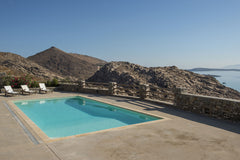 Villa Mycenaean a Paros, si trova a pochi passi dalla spiaggia sabbiosa di Kolym Sorrento, Italy Villa Mycenaean Entire villa vacation rental 21571924