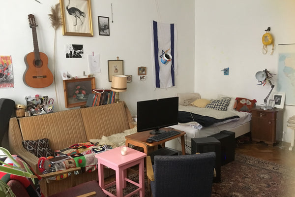 My room is 25m². There is a bed, a big couch, a lot of tables, an electric piano Vienna, Austria Big room 5 min far from the very center Shared room in rental unit vacation rental 23848728
