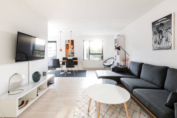 The apartment is close to Frederiksberg Shopping Mall, Frederiksberg Garden, pub Copenhagen, Denmark Spacious and modern apartment in Frederiksberg Entire rental unit vacation rental 19152005