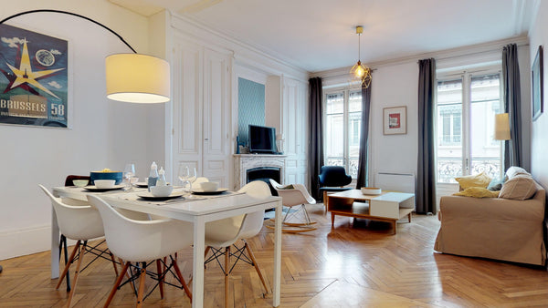 POUR TOUTE RESERVATION, SIGNATURE OBLIGATOIRE D'UN BAIL DROIT CIVIL qui ne relèv  T3 Calme à Massena. Charme à la française Entire rental unit vacation rental 46705222