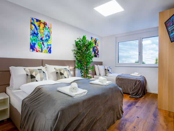 Beautiful penthouse apartment with one bedroom and a terrace with city view. Ful Vienna, Austria One Bedroom Penthouse Apartment with terrace and city view Entire rental unit vacation rental 41574745