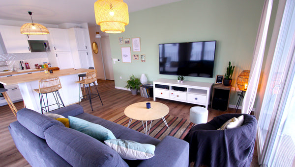 Appartement spacieux de 87m2 avec une grande terrasse de 45m2, au sein d'une rés Bordeaux, France Appartement 90m2 avec terrasse de 45m2, 2 chambres Entire condo vacation rental 33039297