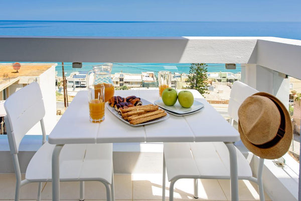 Amble down the town's alleys, then dine at your balcony with the sea at your fee Heraklion, Greece ★ Seaview Apt ♥ Perfect for Romantic Getaways Entire rental unit vacation rental 41947751