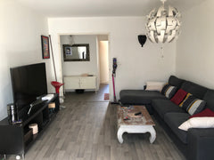 Ce logement paisible offre un séjour détente pour toute la famille.  Appartement avec jardin et parking Entire rental unit vacation rental 665747659086925640
