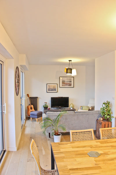 Un joli appartement vivant, pour 2 adultes et 1 enfant, situé dans une rue très  Lyon, France Appartement à Monplaisir Entire rental unit vacation rental 39499909