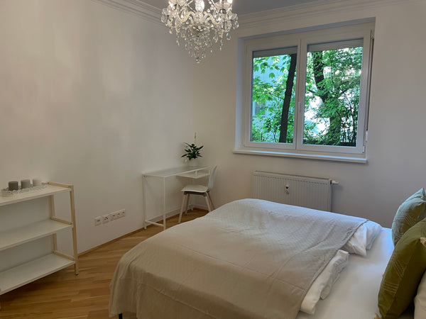 Diese Wohnung liegt im Innenhof eines Wohnhauses und besticht durch ihre absolut  Absolute Ruhelage im Zentrum mit Parkplatz Entire rental unit vacation rental 625403781772897973