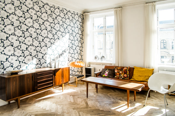 This modern apartment has a fantastic location without noise. The building is in Copenhagen, Denmark Beauty & charm in the heart of Cph. Entire rental unit vacation rental 820869