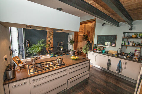 Appartement  de standing de 135m²   dans un quartier calme à proximité immédiate Ixelles, Belgium Chambre privée avec accès à une grande terrasse Private room in rental unit vacation rental 49558504