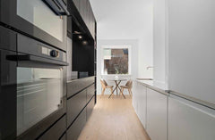 Totalrenoveret lejlighed på Østerbro.<br />Lækre materialer, roligt kvarter og m  Totalrenoveret lejlighed tæt på Parken Entire condo vacation rental 661998334439488865