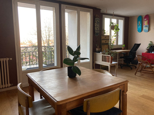 Apartment in a building in a very quiet area close to La Croix Rousse neighborho Chamonix, France Lyon - Flat with nice view Entire rental unit vacation rental 578164952705704450