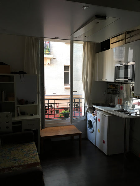 Tout petit studio (13 m2) dans un coin chouette du 18e arrondissement (Marx Dorm Paris, France Tout petit studio dans le 18e Entire rental unit vacation rental 19029785