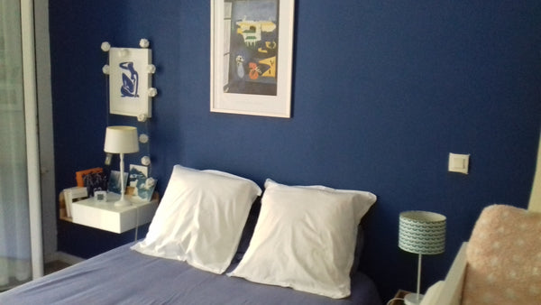 Mon appartement est situé dans le quartier des Chartrons, à proximité de la rue   Appartement 2 pièces  au coeur des Chartrons Entire rental unit vacation rental 25286124