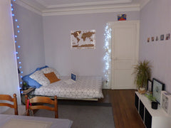 Notre logement se situe dans un quartier calme mais proche de la rue du commerce Guyancourt, France Chambre privée calme et bien située Private room in rental unit vacation rental 23612603