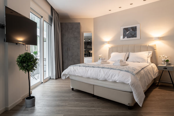 Dream pristine flat with nice interior! A rare gem in Athens' center located a b Athens, Greece A16 Modern & cosy suite near Plaka @Athens center Entire rental unit vacation rental 33742566