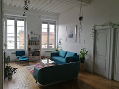 Ce logement tout confort est au cœur de la presqu'île, dans le quartier des pent Lyon, France Appartement de type Canut au cœur des pentes. Entire rental unit vacation rental 755629627305991083