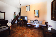 The split level apartments of Island House Mare are airy, bright and have a roma Greece Island House Mare Apartment Split Level Private room in bed and breakfast vacation rental 21051533