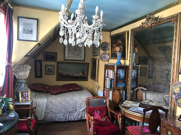 My apartment is the ideal place to enjoy a lovely stay in Paris between friends  Paris, France ★ Atypical studio near Eiffel Tower view Invalides Entire rental unit vacation rental 13663454