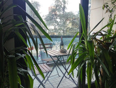 Situé à 5 minutes à pied de la part Dieu, je mets à disposition une chambre meub Lyon, France Chambre calme dans appartement central avec balcon Private room in rental unit vacation rental 21741945