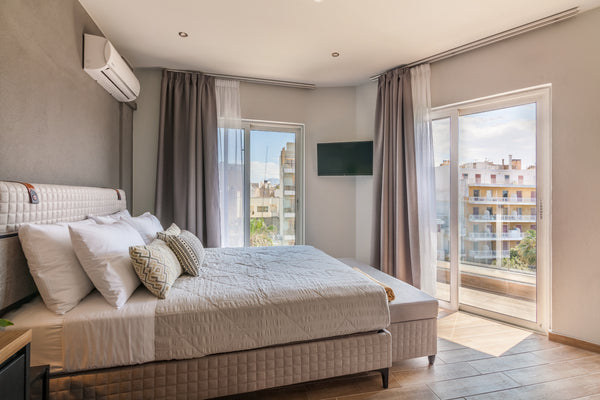 Enjoy a stylish experience at this centrally-located place.<br /><br /><b>Licens Glyfada, Greece Raise Kornarou City Stay 11 Entire rental unit vacation rental 619572144511717971