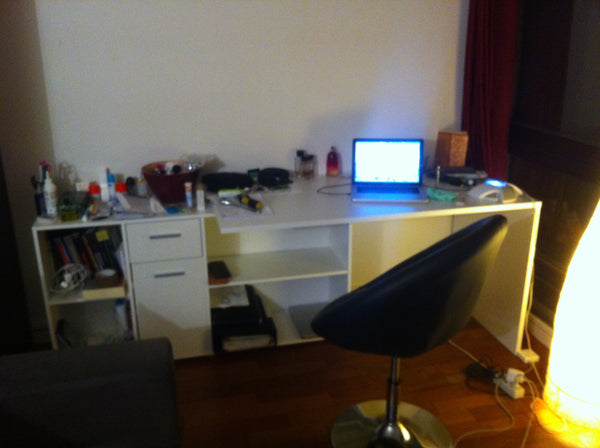 this studio 22 sqm have a kitcheen, bathroom withe a bath Paris, France entire studio in paris 12eme Entire rental unit vacation rental 4945054
