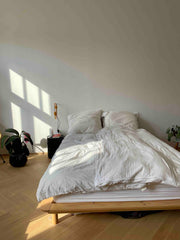 Wir vermieten eins unserer großzügig geschnittenen WG-Zimmer, in dem zwei Person Vienna, Austria Lichtdurchflutete Altbauwohnung nahe Stadthalle Private room in rental unit vacation rental 570012898537636148