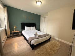Everyone staying in this apartment will enjoy high speed WIFI and in-unit washer  Rental unit in Brooklyn · ★4.82 · 2 bedrooms · 2 beds · 1 bath Entire rental unit vacation rental 54040139