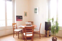 Of a surface of 60 y2, this spacious apartment situated in Confluences, with a f Lyon, France Artist's apartment Entire rental unit vacation rental 9355293