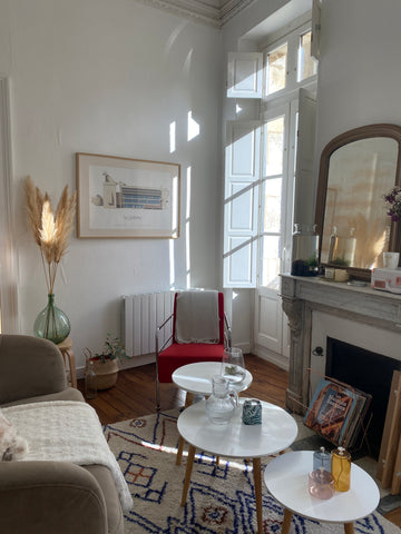 Appartement en plein centre de Bordeaux dans une rue piétonne. Vous profiterez d Paris, France Bordeaux centre : superbe appartement avec cachet Entire rental unit vacation rental 642692583975071993