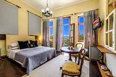 Second Floor Double bedroom in one of the most historical and emblematic buildin Singapore Rethymnon Architectural Gem-Irini's Private Double Private room in condo vacation rental 45602633