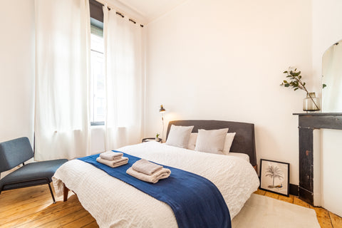 Beautiful bedroom in a typical and entirely renovated town house from 1886 which Brussels, Belgium 🖤 Splendid shared house | Heart of Brussels city Private room in townhouse vacation rental 39246570