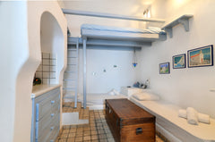 Μονόχωρο σπίτι στο κέντρο της πόλης της Μυκόνου. Πρόκειται για χώρο 25 περίπου τ Athens, Greece Σπίτι στην πόλη της Μυκόνου. Cycladic home vacation rental 2965189