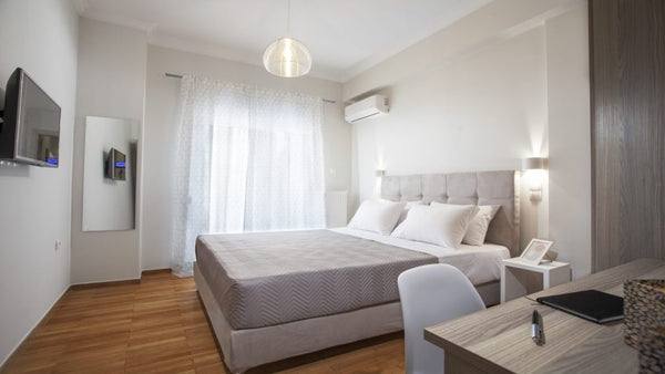 This cosy apartment is located in Karaiskaki Square.<br />All major attractions  Greece Athens City Center, 2/BR, Metro Station Entire rental unit vacation rental 18499262