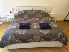 I offer a guest room in my two bedroom flat in beautiful Döbling. It is an almos Vienna, Austria Cozy room at well connected apartment Private room in rental unit vacation rental 34535737