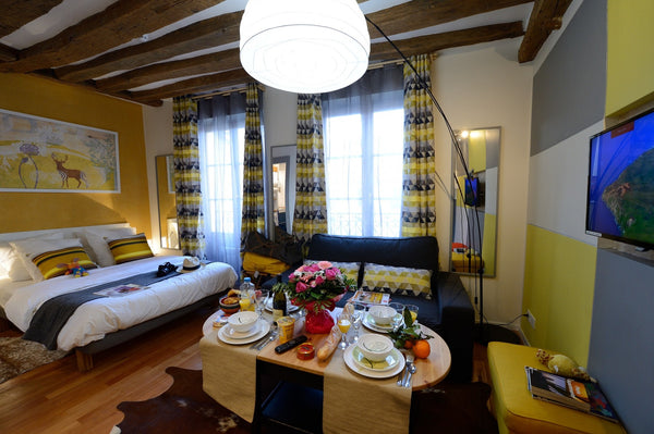 Located in a private residence in the heart of Paris nearby many museums, shops  Paris, France Gorgeous Apartment in the Haut-Marais! Entire rental unit vacation rental 21581130