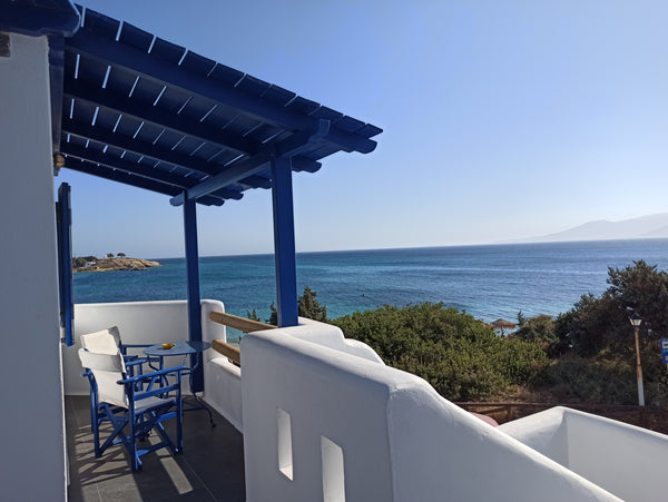 Cozy apartment in the heart of Agia Anna area in Naxos island.Located at the coa Athens, Greece Αgia Anna Beach Apartment Entire rental unit vacation rental 43722140