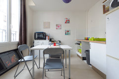 Pleasant shared bedrooms in a functional and renovated apartment,  <br />on a qu Paris, France Shared bedrooms in the Paris center 7G Shared room in rental unit vacation rental 9842034