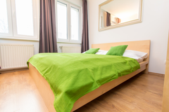 Einfach mehr für weniger Geld! Nutze die vollständige Ausstattung und das großzü Vienna, Austria CheckVienna - Wilhelmstrasse Entire rental unit vacation rental 44694124
