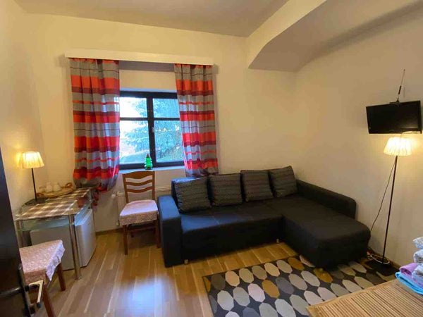 This historic atmospheric villa is a guest house. It is a 30-minute walk from th Bydgoszcz, Poland Apartments 8 in a historic villa. M/tr, 10m/center Entire serviced apartment vacation rental 31093763