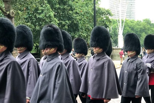 Changing of the Guard Half Day Private Walking London Tour  Private Tours and Travel Guide Europe London CITY London Destination Tour