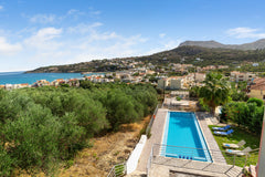 Almyrida Bay View is the perfect, cozy appartment for your vacation.Featuring as Chania, Greece Almyrida Bay View House Entire home vacation rental 47471494