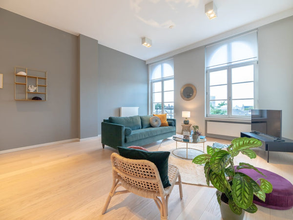 This beautiful one-bedroom apartment is full of light and the many windows are o Brussels, Belgium Sweet Inn | Exquisite 1BR Apt. in the Toison d'Or Entire rental unit vacation rental 39188859
