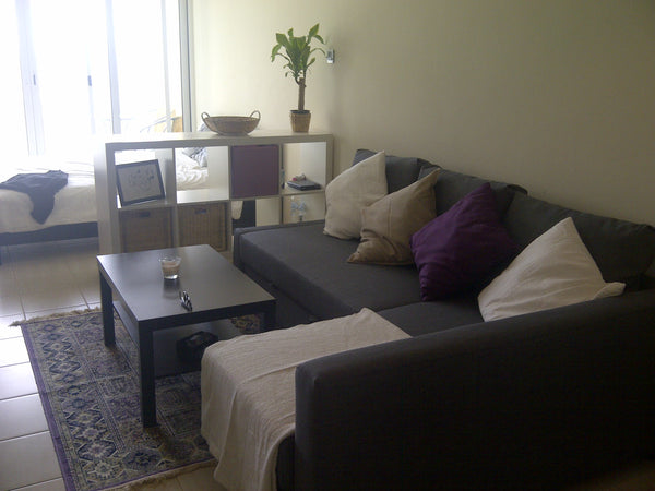 Donnant sur la Place Aligre, lumineux, grande salle de bain, coin salon et coin  Paris, France Grand studio proche Gare de Lyon Entire rental unit vacation rental 10479211