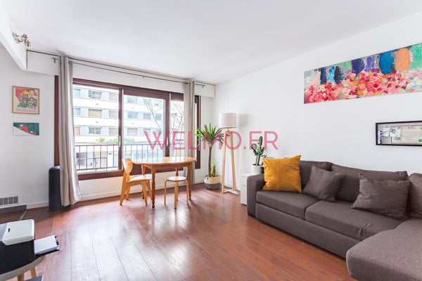 Grand studio de 26m2 composé d'un couloir, d'une grande salle de bains, d'une cu Paris, France Beau et Grand Studio proche - Place de l'Étoile ! Entire rental unit vacation rental 22803432