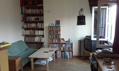 Appartement de 34m² : une pièce, grande salle de bain et cuisine. Toutes commodi Paris, France Grand studio situé à 10mins à pied de Montmartre Entire rental unit vacation rental 18072666